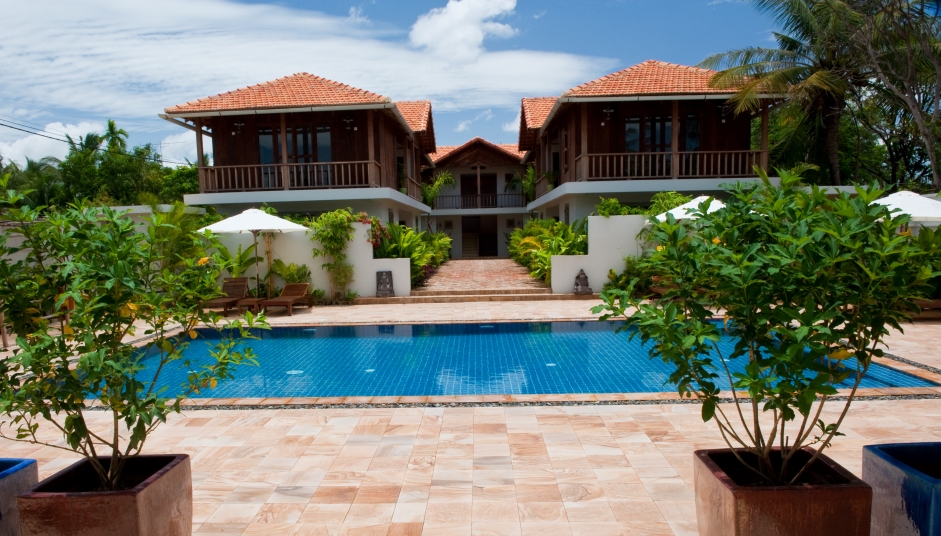 BambuHotelBackPool.jpg